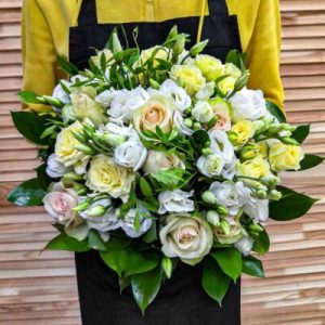 Цветы для свадебного букета невесты: выбор, символика и стиль