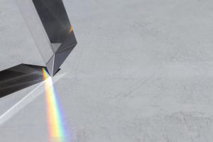 Какие технологии алмазной резки применяются для сверления больших отверстий в бетоне?