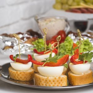 Выбор подходящего формата - фуршет или банкет