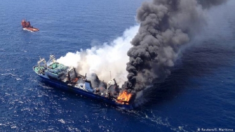 Пожар на российском траулере "Сваеборг" в Лас-Пальмасе: трое членов экипажа не спаслись