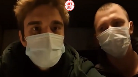 В Сосновом Бору медики остались лежать на полу у кровати пациентки с коронавирусом