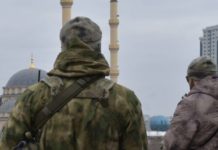 В Сети показали первые кадры с места перестрелки в центре Грозного: есть жертвы