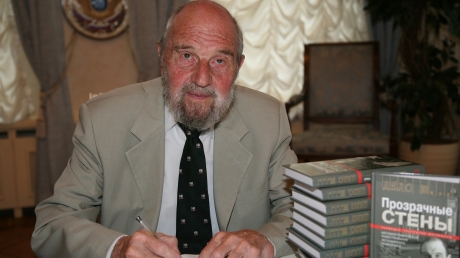 На кончину советского разведчика Джорджа Блейка отреагировали в Кремле