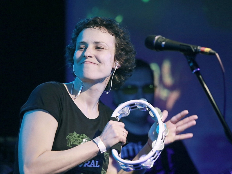 Певицу Юлию Чичерину вызвали на допрос в полицию