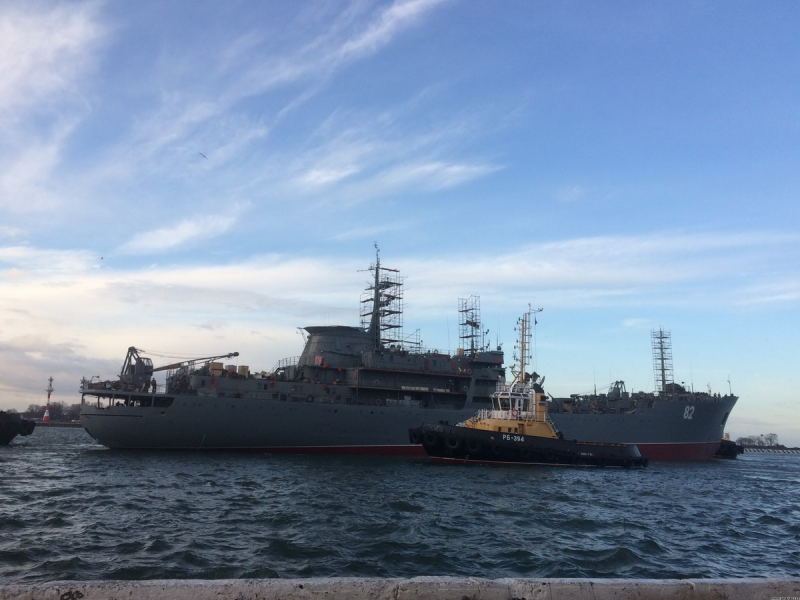 СМИ: маневр корабля ВМФ РФ в Ла-Манше вызвал панику в Британии