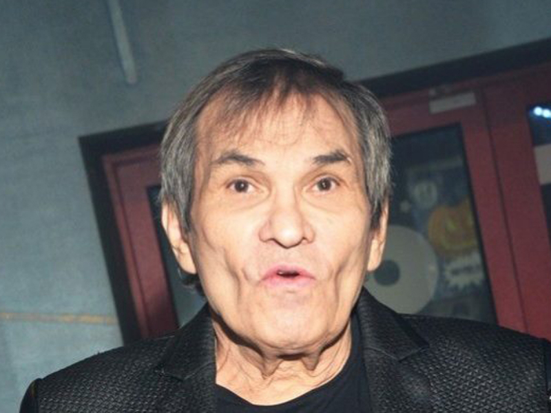 СМИ: пьяного Алибасова из запертой квартиры вызволяла полиция