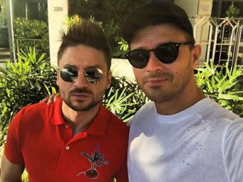 СМИ заметили Сергея Лазарева на Бали с близким другом