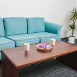 Журнальный стол для гостиниц: как сделать обстановку уютной?