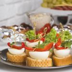 Выбор подходящего формата — фуршет или банкет