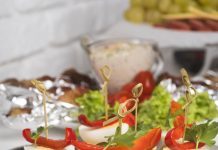 Выбор подходящего формата — фуршет или банкет