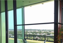 Преимущества остекленных балконов