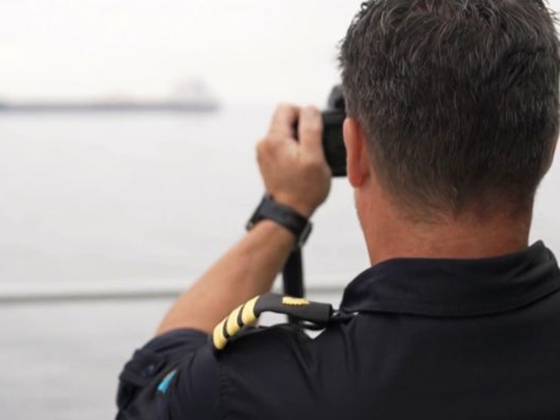 Дождались? На Балтике боевые корабли внезапно пришли в движение, на русских танкерах — вооружённые люди