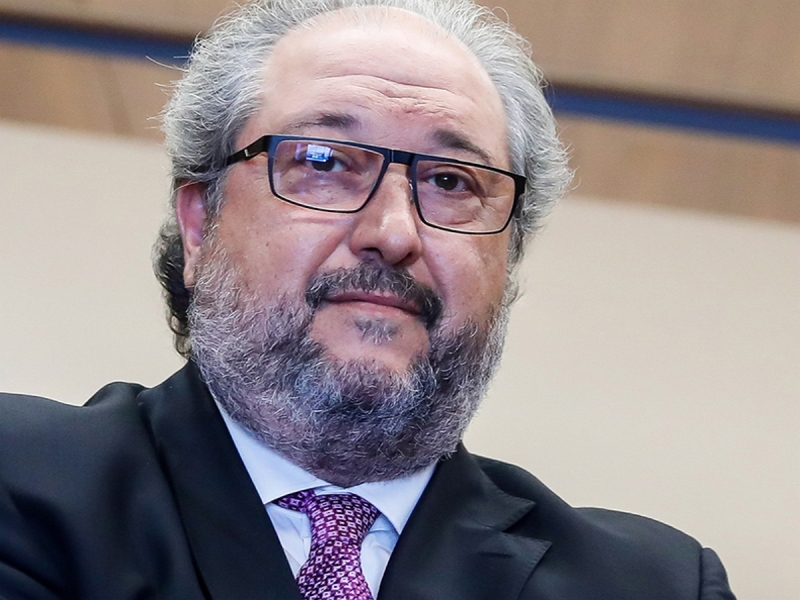 Суд взыскал с бизнесмена Минца и его сына более 61 млрд рублей