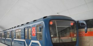 В Петербурге мужчину не пустили в метро из-за отключенного ноутбука