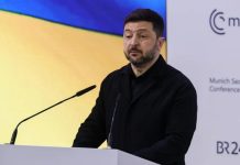 В Раде сравнили Зеленского с бешеной макакой из-за поведения в Мюнхене