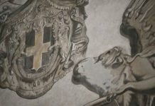 «Велел Ватикан»: в Италии стерли «лицо Мелони» с фрески в римской церкви