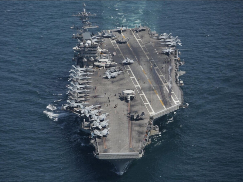 Иран ударил по авианосцу ВМС США USS Abraham Lincoln четырьмя баллистическими ракетами: что об этом известно