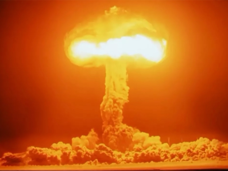 Названы города, куда упадут ядерные бомбы в случае начала Третьей мировой войны