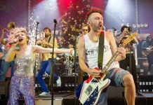 «Самоцензура»: в России певцы начали удалять треки с музыкальных площадок