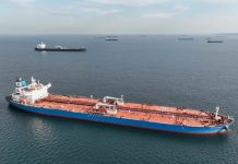 США разрешили Индии покупать нефть из России, но с одним условием