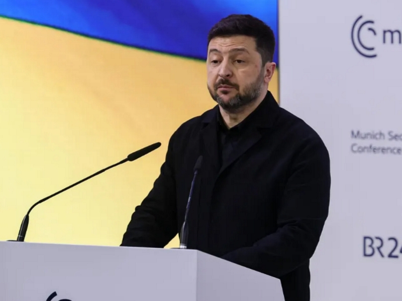 Зеленский объявил о решении по вопросу вывода войск из Донбасса