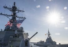 Дали 30 минут на разворот: эсминцы США экстренно изменили курс у Ормуза после ультиматума — PressTV