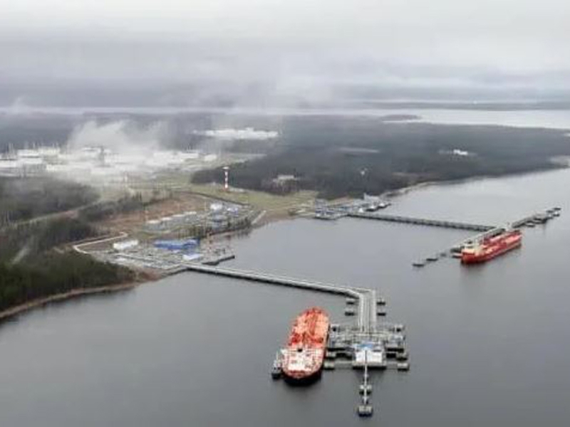 «Ъ»:  экспорт российской нефти из атакованных ВСУ портов Балтики рухнул на 33 %