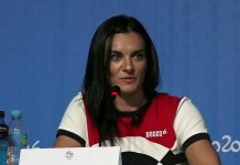 На Исинбаеву подали в суд из-за огромной просрочки по коммуналке