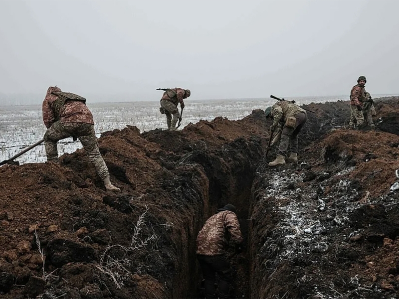 Последние новости СВО от Юрия Подоляки 24.04.2026: ВСУ теряют позиции в Купянске — что происходит в «серой зоне“