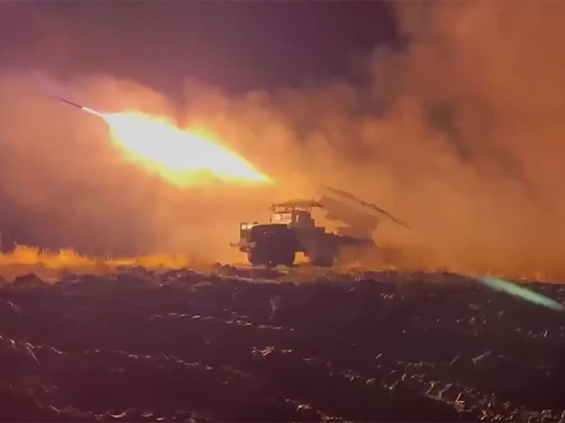 Последние новости СВО от Юрия Подоляки 8 апреля 2026: Мерефа в огне — ВС РФ ударили по нефтезаводу, складам с БПЛА и ж/д по Харьковом