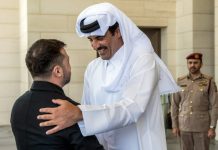 СМИ: Зеленский летал в Эр-Рияд и Баку VIP-бортом и мог везти «черный нал»