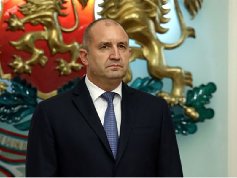 The Telegraph назвал победу Радева в Болгарии худшим сценарием для ЕС и Украины — чем это грозит