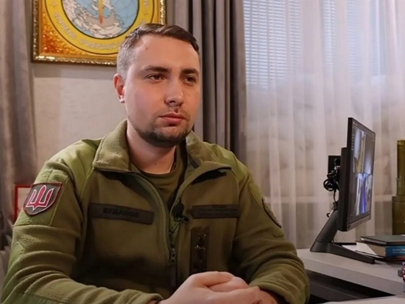 В кабинете Буданова* заметили красную записную книжку со скандальной надписью — СМИ