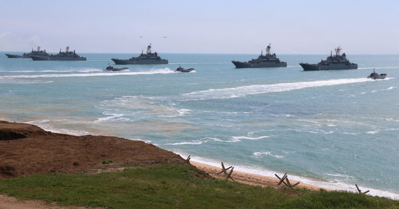 "Защищен надежно", - в Госдуме заверили, что Крым "не по зубам" войскам США