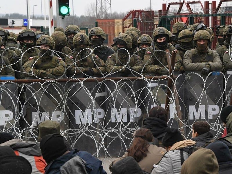 Белоруссия: пограничники Литвы бросили тело беженца