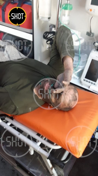 Признали мертвым, а он чудом выжил: на кузбасской шахте достали на поверхность горноспасателя