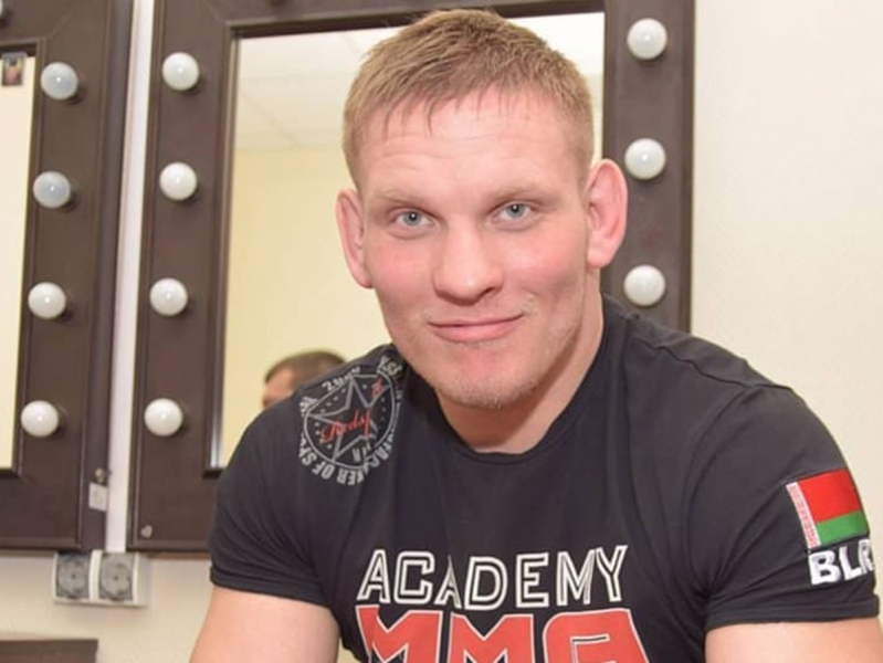 Депортированный из РФ в Беларусь чемпион мира по кикбоксингу Алексей Кудин получил 2,5 года колонии