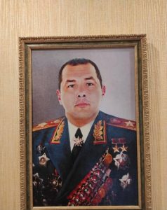 Дворцы и коробки денег: ФСБ проводит обыски у сотрудников Ростовского ГИБДД