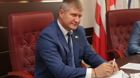 "Защищен надежно", - в Госдуме заверили, что Крым "не по зубам" войскам США