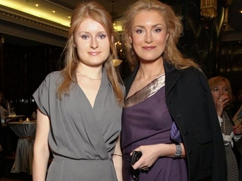 “Халк”: увлёкшаяся бодибилдингом дочь Шукшиной шокировала Сеть “мужеподобностью”