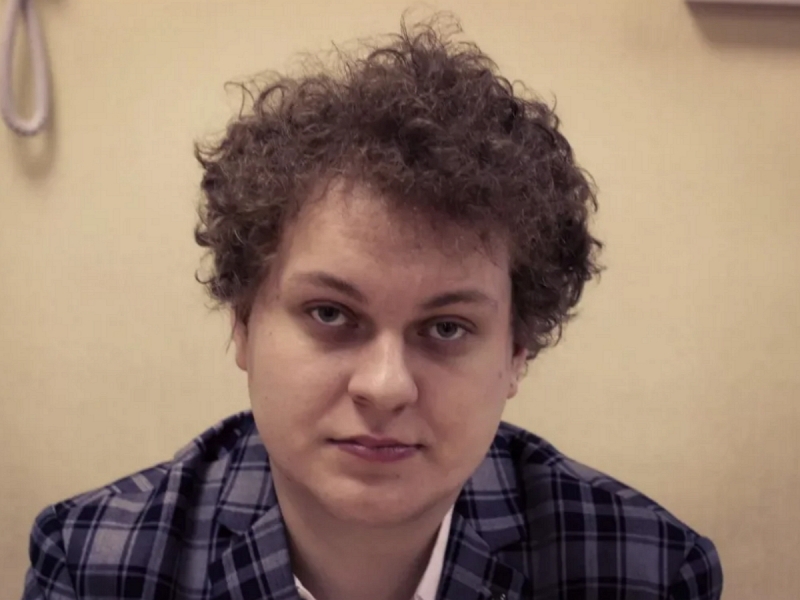 Квартиру сидящего в СИЗО блогера Хованского выставили на продажу на Avito