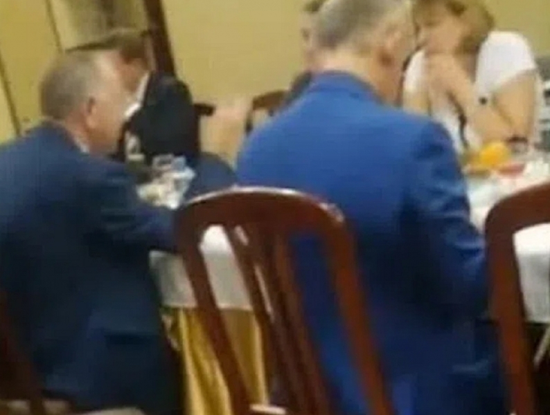 Мэра кузбасского Прокопьевска уволили из-за банкета во время траура по шахтерам