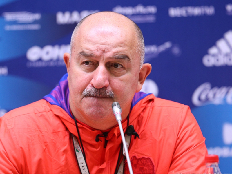 “Мы этот вопрос закрываем”: Черчесов настаивает, что его не увольняли