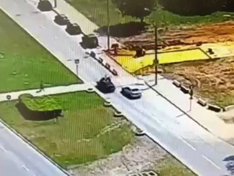 На западе Москвы на пешеходном переходе Mazda сбила трех детей