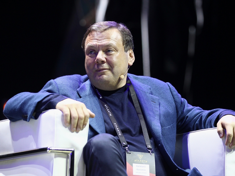 Олигарх Фридман пожаловался, что не может заплатить за уборку