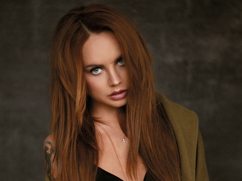 Певицу МакSим вернули в медикаментозную кому