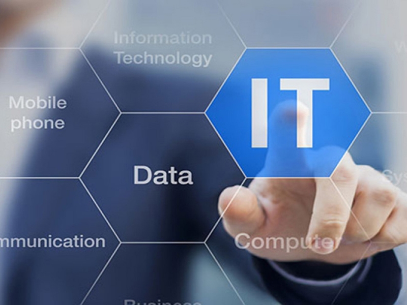 Путин обязал IT-гигантов открыть филиалы в России