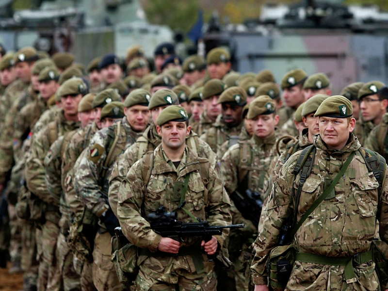 СМИ сообщили о прибытии на Украину самолета с британскими военными