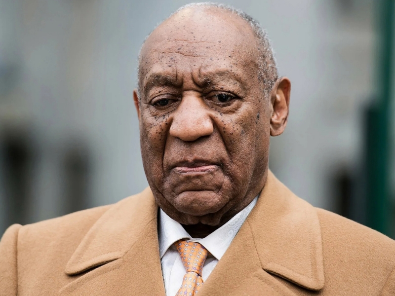 Суд в США отменил приговор комику Биллу Косби по делу об изнасиловании