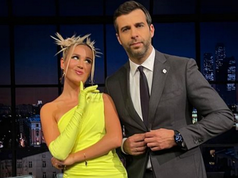 “Только не выкладывай это никуда”: Кока и Ургант сняли пародию на пьяную Бузову в Куршевеле